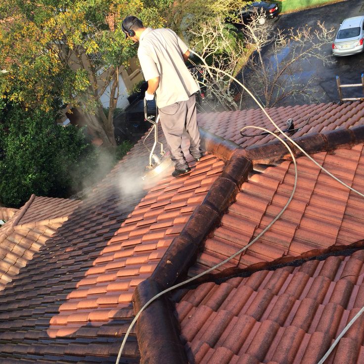 Roof Pressure Cleaning